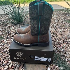 Ariat Delilah Round Toe 9C
